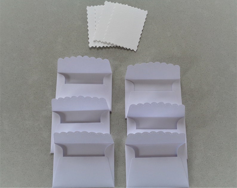 Umschläge 10 kleine Briefumschläge mit Kärtchen weiß