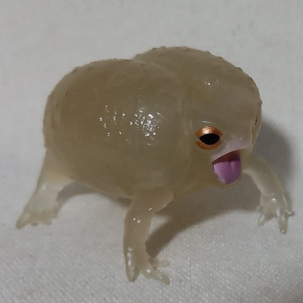 Luminous Bushveld rain frog Toad PVC Figure Model Figurine