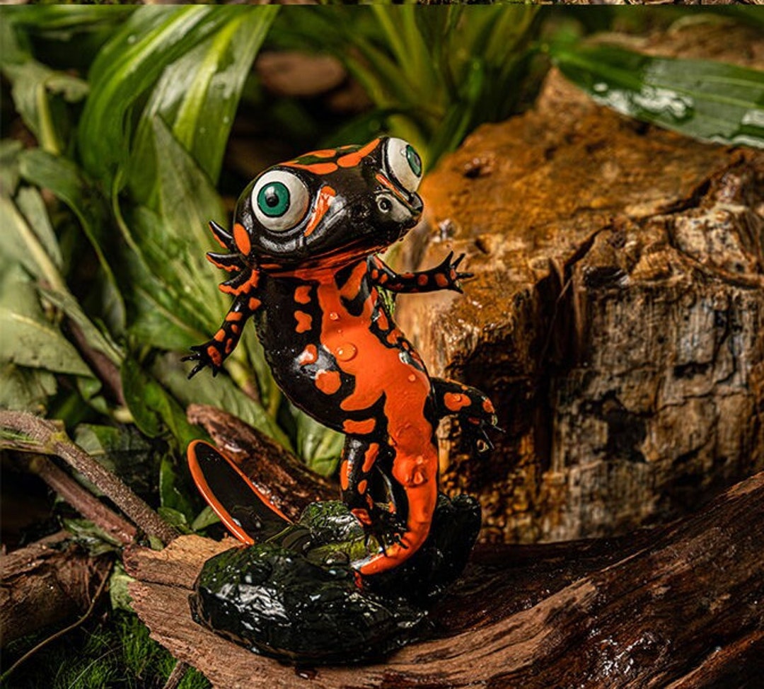 Yunnan Lake Newt Salamander Super Q PVC Model Figure Figurine 