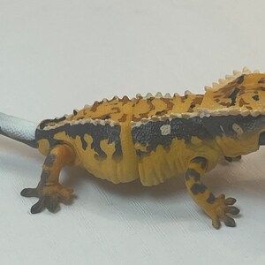 Japan Q Crested Gecko Lizard PVC Action Figure Model With Joints 10cm ...