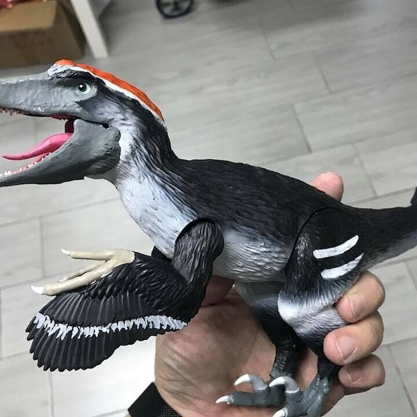 IVS Dinosaurs in the Wild Dakotaraptor Plastic Toy Model Action Figure Rare