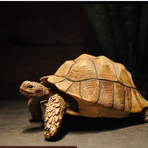 Geochelone sulcata tortoise Resin Replica Model Figurine Figure 10cm+-