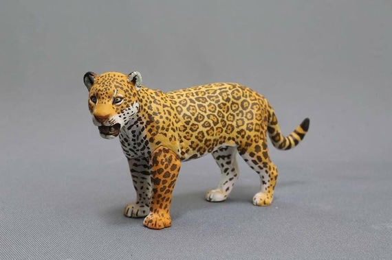 Kaiyodo  Jaguar Panther Mini PVC Figurine Figure Model