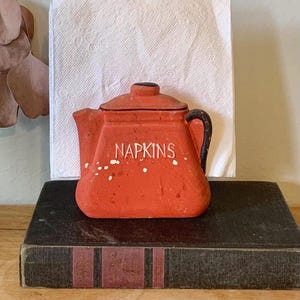 Mid Century looking napkin holder,old napkin holder,1950 napkin holder,vintage red napkin holder, vintage 1960 napkin holder, vintage paper