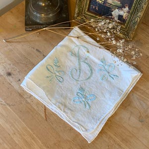 embroidered Handkerchief, Bridesmaid handkerchief, handkerchief for women,embroidered vintage handkerchief