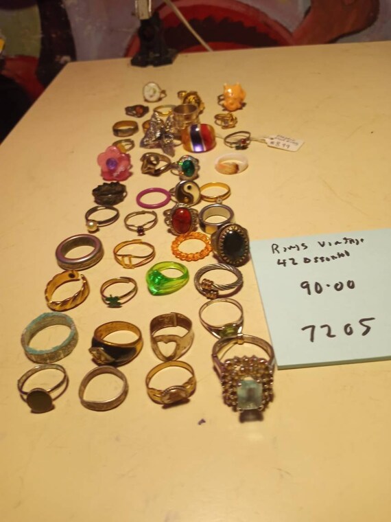 Vintage collection of rings Gem