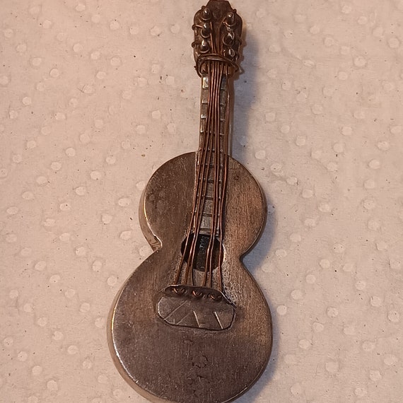 Guitar broach size 2 inch silver vintage - image 1