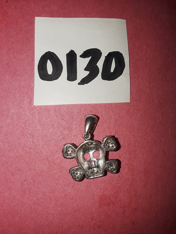 Charm silver 925 skull with clear stones - image 2