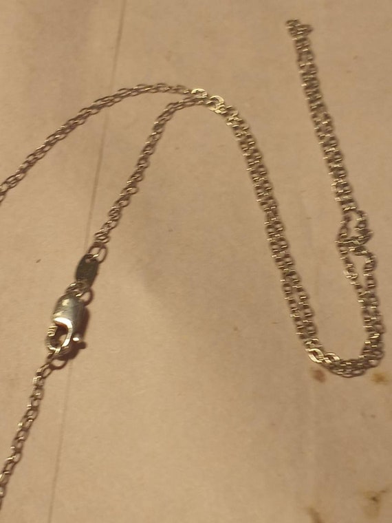 Broken necklace hotsell chain