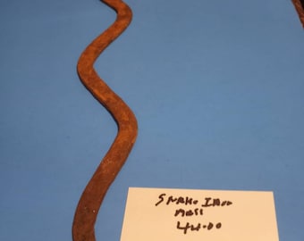 Fer serpent fabriqué par le peuple primitif Dogon du Mali vintage