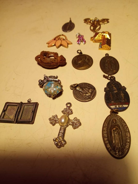 Charms lot of fourteen assorted vintage - image 4