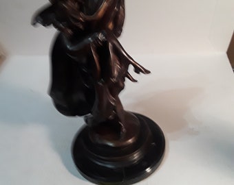 Married couple on marble  base   bronze