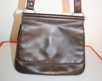Gold arrow bag, casual vintage shoulder bag, leather brown, circa 70s, 100% original