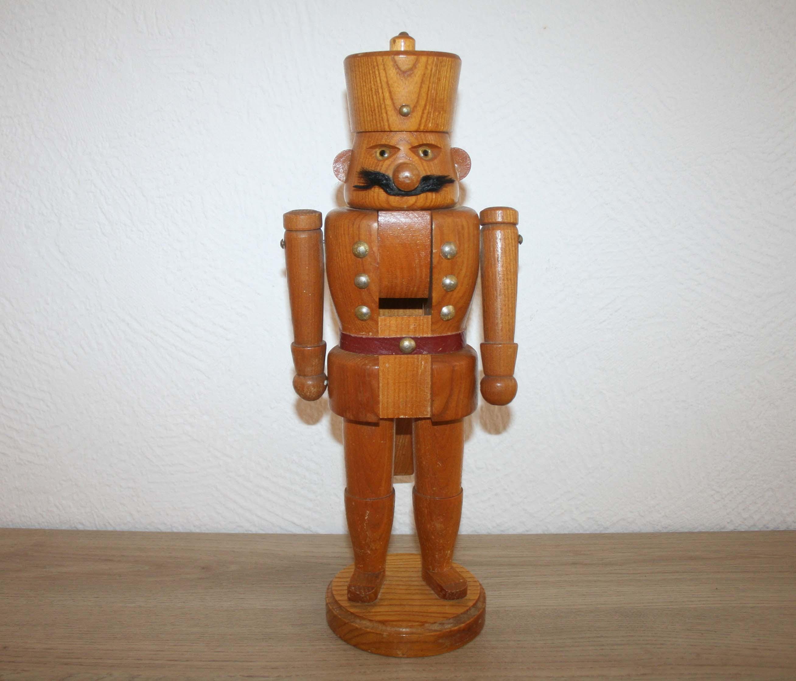 東ドイツ製 エルツ山地 アンティーク伝統的木製くるみ割り人形 28cm
