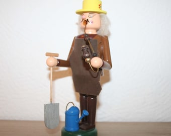 Erzgebirge incense smoker, vintage smoker, motif: gardener, original GDR Ostalgie