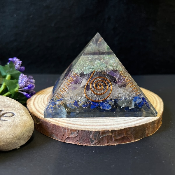Steady Income Crystal Orgone Pyramid | Natural Abundance Crystal, Copper, Pyrite | Orgonite Pyramid | Home Décor | Resin Orgone | Reiki Gift