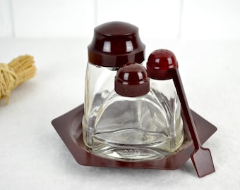 Bakelite spice set, Art Deco style, 1930s, Poncet salt and pepper shakers, mustard pot, spice tray, vintage pepper shakers, salt shakers, spices