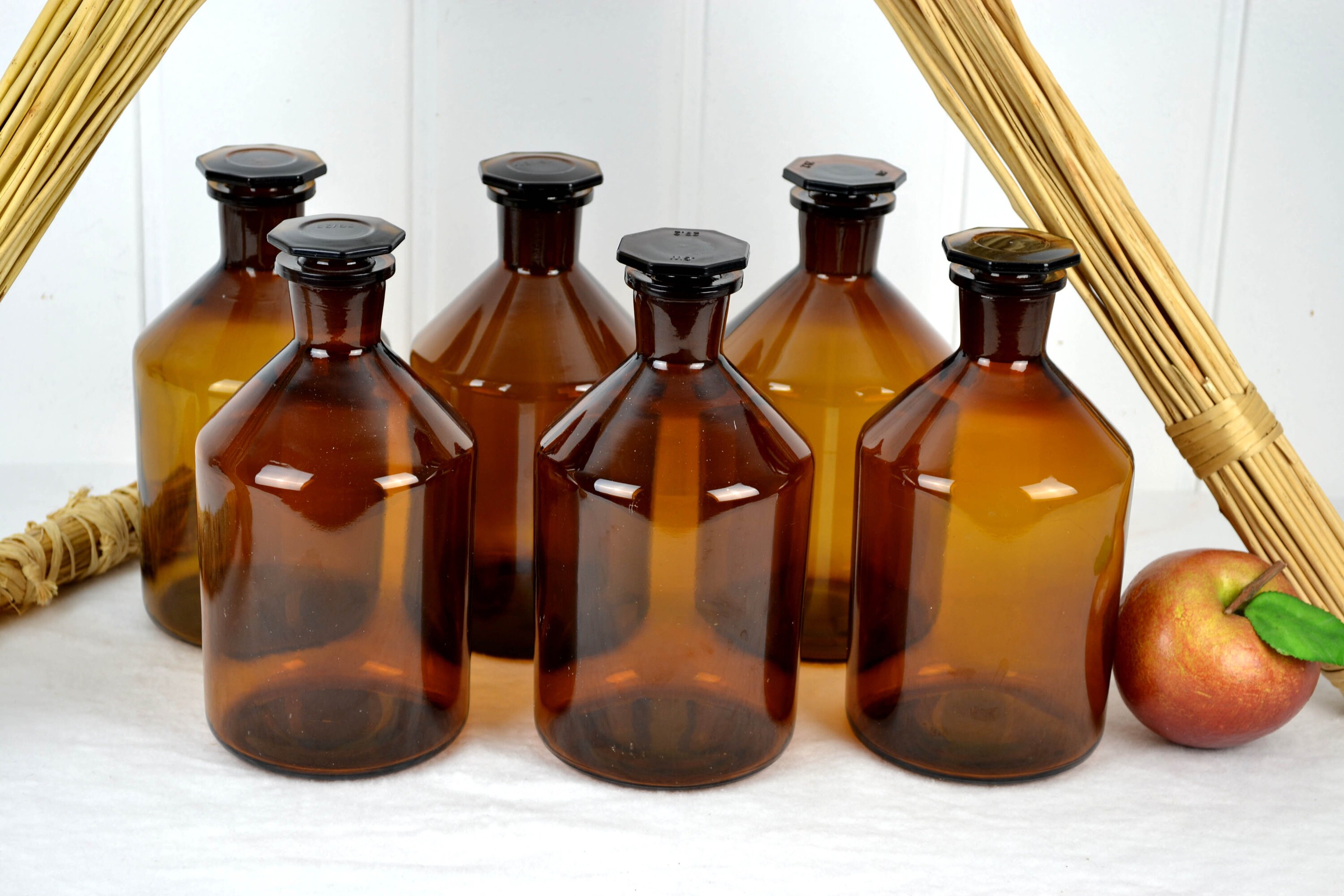 Collectibles Collectible Glass Bottle with stopper Pharmacy bottle