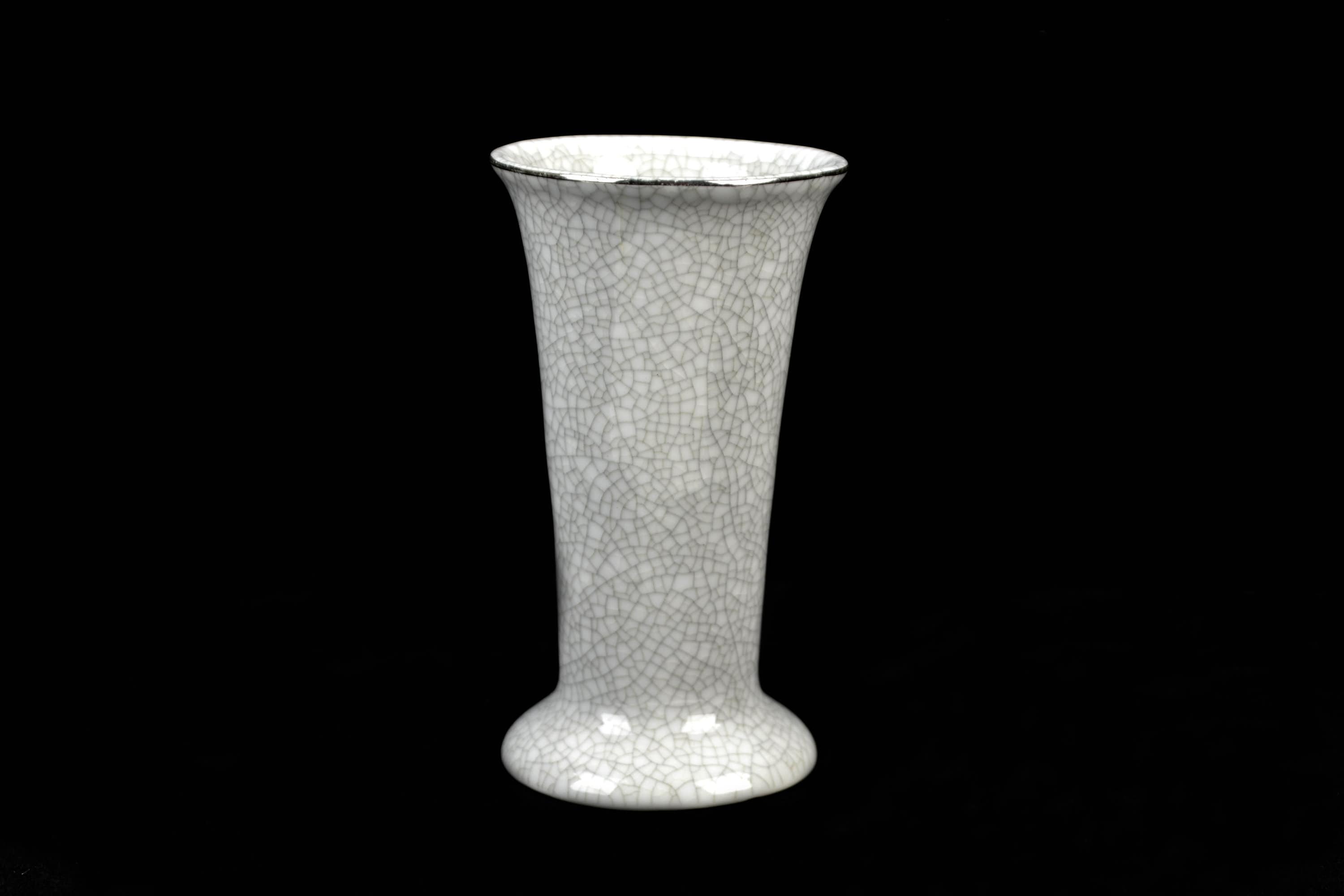 Lichte Vase 