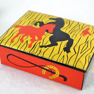 Tin can 50s horses red black gold mid century tin vessel storage vintage decoration decorative box tea caddy tea