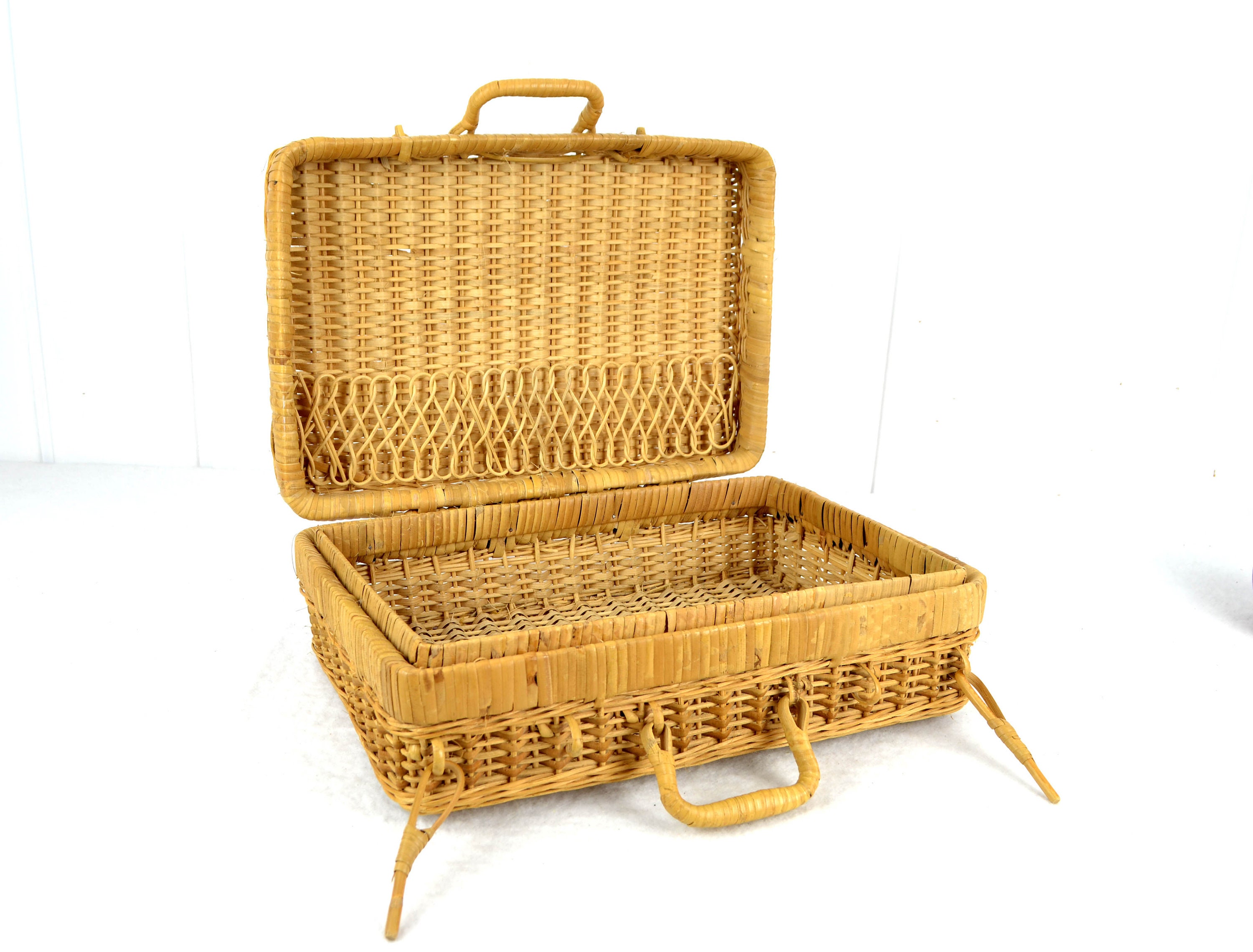 Petite valise en rotin - Décoration Petite valise en rotin - Décoration
