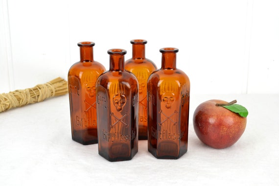 古い毒瓶、頭蓋骨、薬瓶、1930年代のガラス瓶、薬局、実験室の瓶、薬