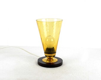 Tafellamp met palissanderhouten voet, Art Deco jaren 30, kap van gedraaid glas, vintage lamp, design tafellamp.