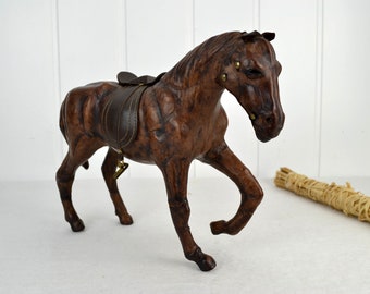 Leder Pferd Figur 50er 60er Deko mid century Vintage Design Art Skulptur Plastik Rockabilly Schreibtisch Vitrine