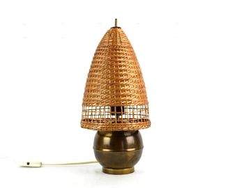 Tischlampe 50er 60er mit Rattan Schirm Bastgeflecht mid century DDR Leuchte Vintage Lampe Design Messing Brocante