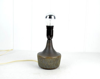 Lampe de table par Søholm Stentøj Bornholm Danemark Lampe de table du milieu du siècle des années 60 base en céramique Lampe de poterie design signé des années 50