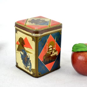 Tin can 30s Egypt pyramid ship mosque mid century tin vessel storage vintage decoration decorative box tea caddy tea