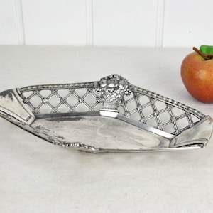 Serving bowl J. P. KAYSER pewter bowl silver plated around 1890 1900 breakthrough bowl pewter Krefeld Art Nouveau bowl fruit bowl serving tray
