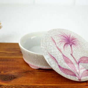 Porcelain box Gebrüder Heubach Art Deco Krakelee Design Box Vintage porcelain storage sugar bowl jewelry box
