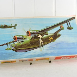 Maquette Avion VEB Plasticart Sukoi SU-7 – 1/72 – DDR Vintage – Kit Plastique Avec Boîte