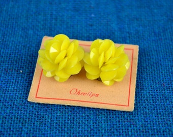 Antyczne żółte klipsy do uszu, biżuteria z połowy lat 60. XX wieku, design pop-art, tworzywo sztuczne duroplast