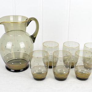 Jug + 6 glasses mid century glass jug water jug hand-shaped juice jug smoked glass vintage design 50s 60s rockabilly enamel dots handle jug