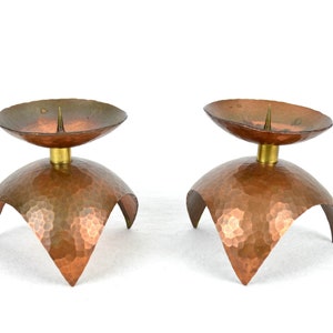 2 copper candlesticks Art Deco hammered candles vintage design candlestick chandelier Brutalist Bauhaus tripod
