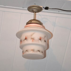 Deckenlampe getreppt Art Deco Bauhaus overhead lamp Lights Glas weiß white glass Landhaus Vintage shabby 20er 30er ceiling lamp chandelier Bild 2