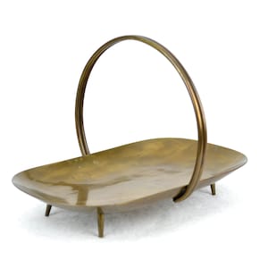 Ciotola in ottone Emil Funk Kunstschmiede Neuruppin anni '30 cestello in ottone battuto colpo di martello Gildenhall Mensola design Bauhaus anni '50