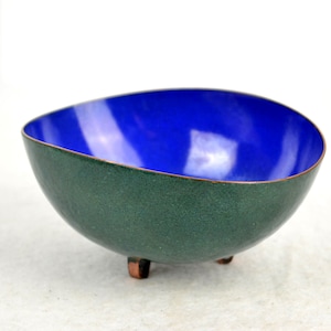 Enamel bowl GDR 50s 60s vintage shelf design mid century 70s retro modern nutshell pop art