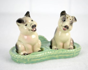 Cortendorf Schweine Hund Gewürzstreuer Salzstreuer Pfefferstreuer Keramik Pottery Goebel Design Figur 50er 60er Vintage mid century Brocante