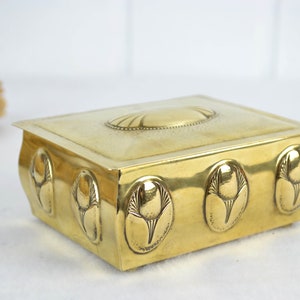 Cigarro estaño latón estaño humidor 30s cigarrillo estaño bellota recipiente de alivio almacenamiento diseño vintage art deco caja de decoración