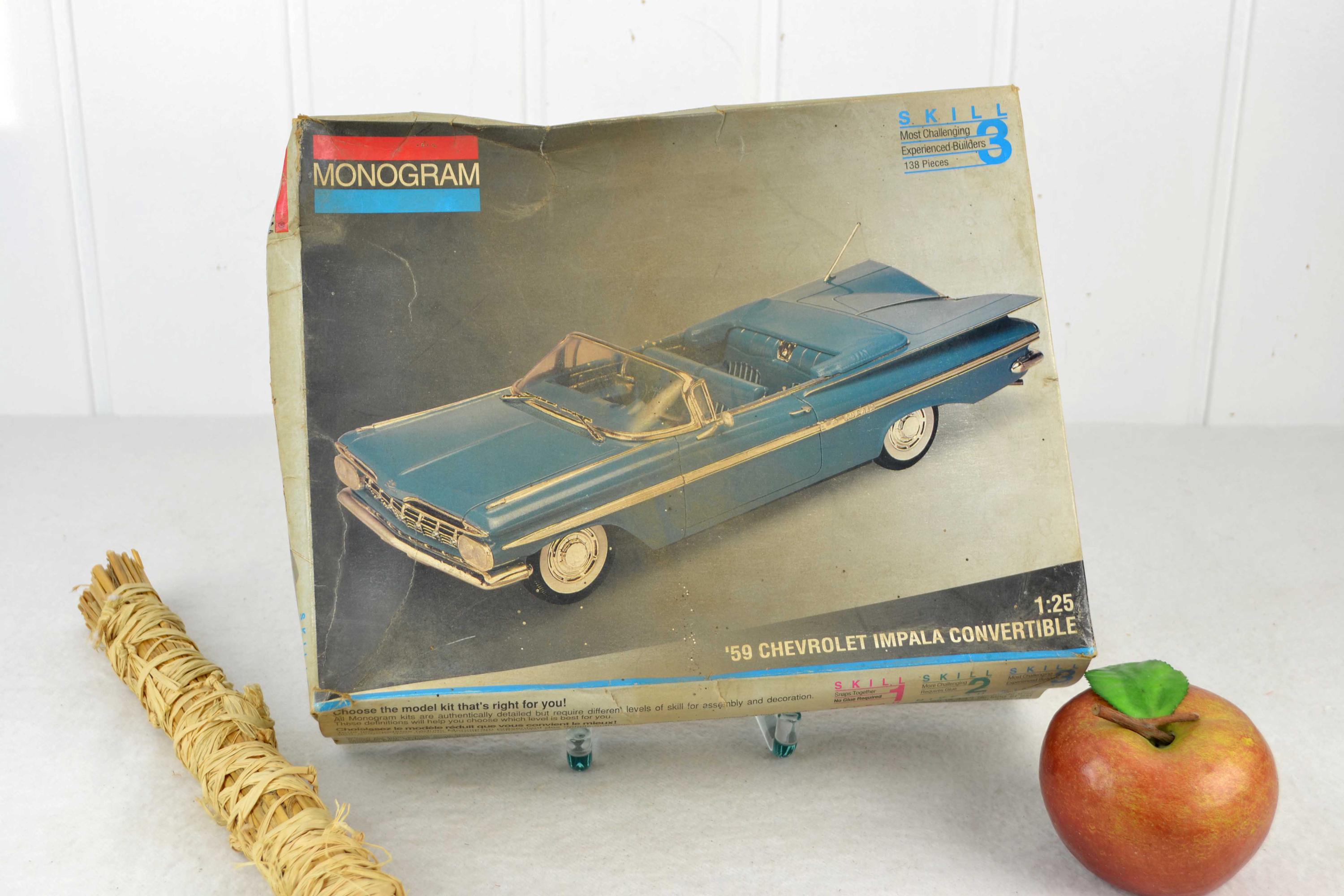 Monogram Model Kit 59 Chevrolet Impala Convertible Kit 1993 90s