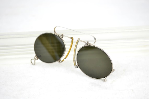 Rare Pince-nez Sunglasses, Greenish Tinted Glasses, Dark  display picture 1