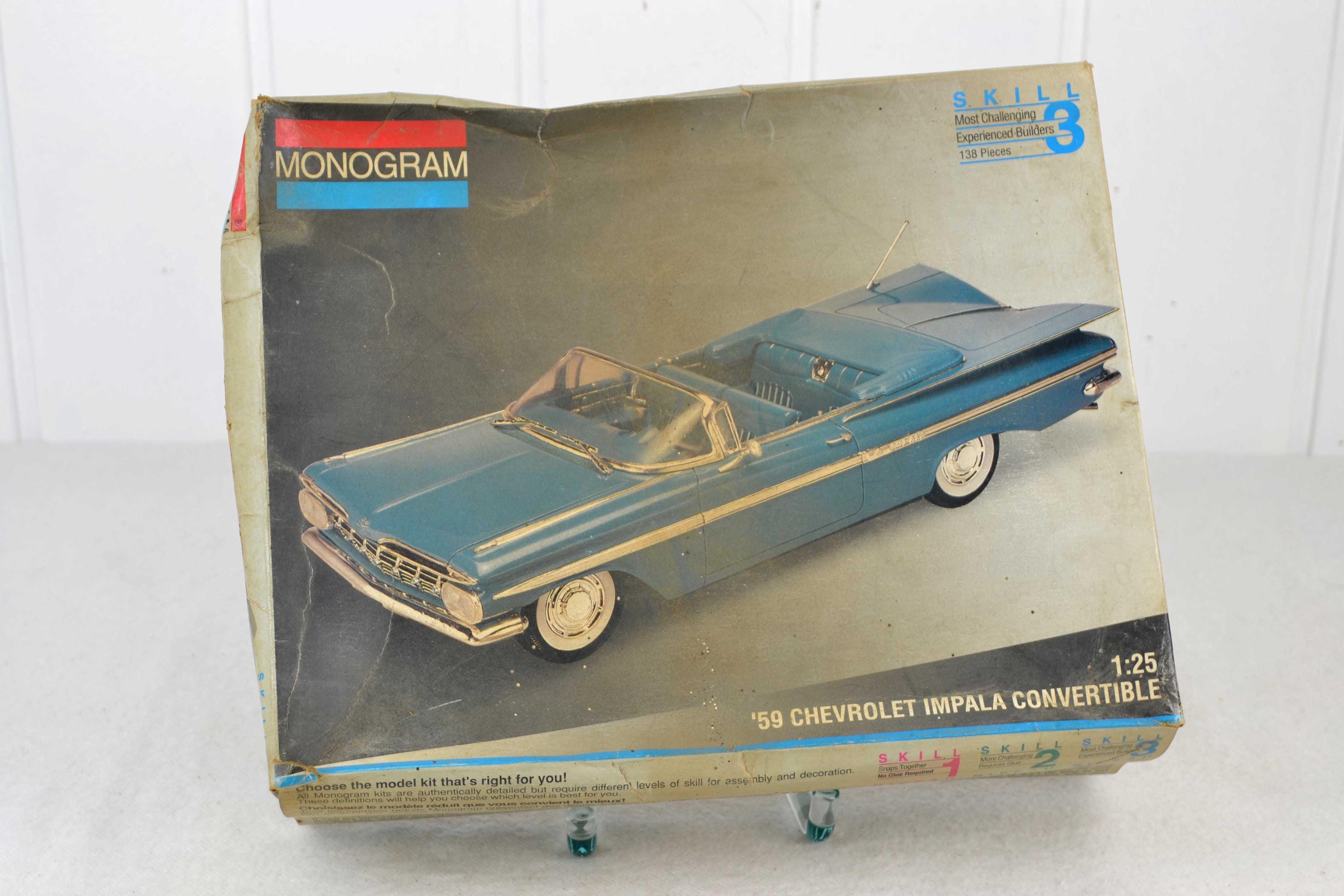 Monogram Model Kit 59 Chevrolet Impala Convertible Kit 1993 90s