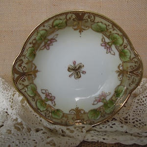 Vintage Nippon Porcelain Hand Painted Dish/Vintage Hand Painted Nippon Porcelain Dish/Nippon Porcelain Hand Painted Fruit Dish