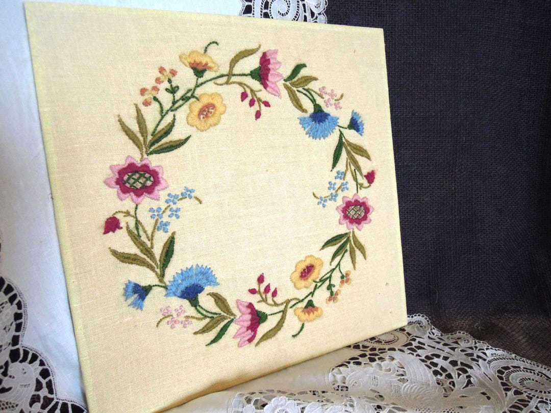 Vintage Floral Crewel Embroidery Panel: Wool Yarn on Linen - Etsy