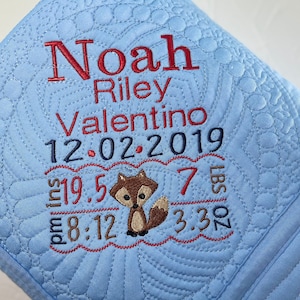Personalisierte Baby Boy Fox Waldtier Geburtsanzeige Heirloom Baby Quilt Decke, individuell gesticktes Babygeschenk