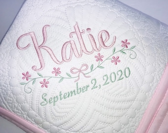 Heirloom Baby Quilt, Personalized Baby Girl Quilt, Beautiful Soft Daisy Floral Personalized Baby Quilt with Birthdate (Date of Birth)