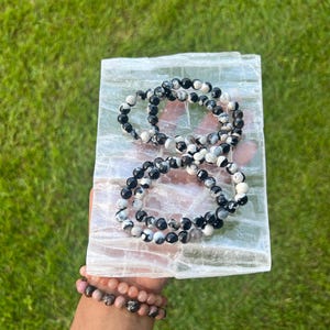 Orca Agate Crystal Bracelet 8mm